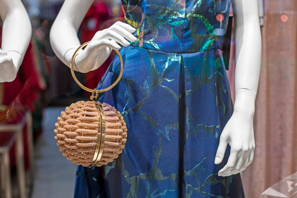 Vintage Fashion Trends in Handbags